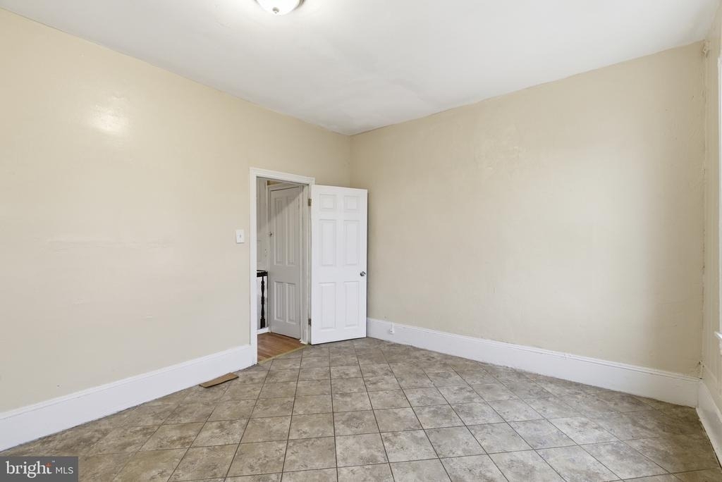 632 W Cumberland Street - Photo 12