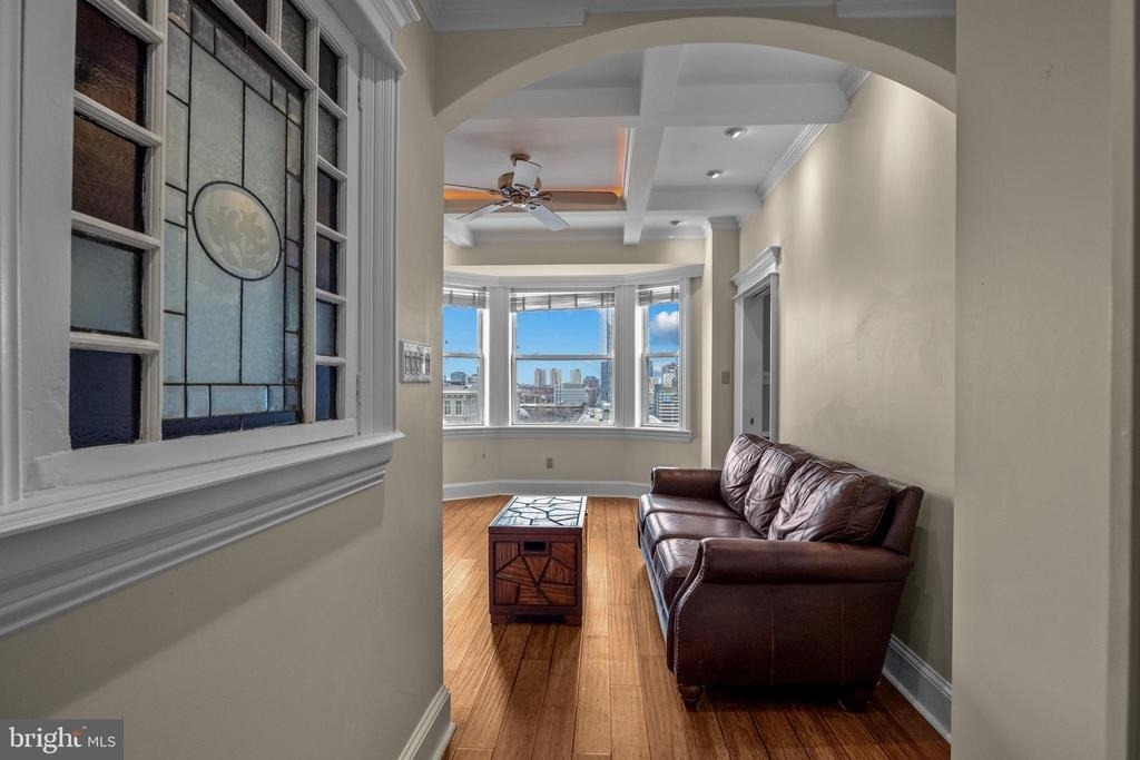 2135 Walnut Street - Photo 4
