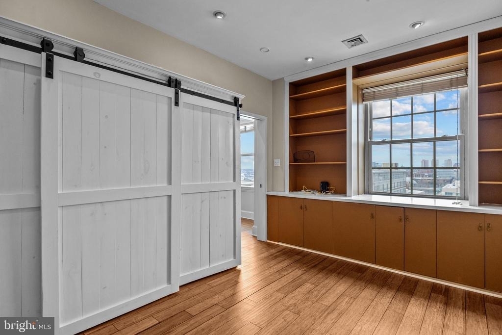 2135 Walnut Street - Photo 12