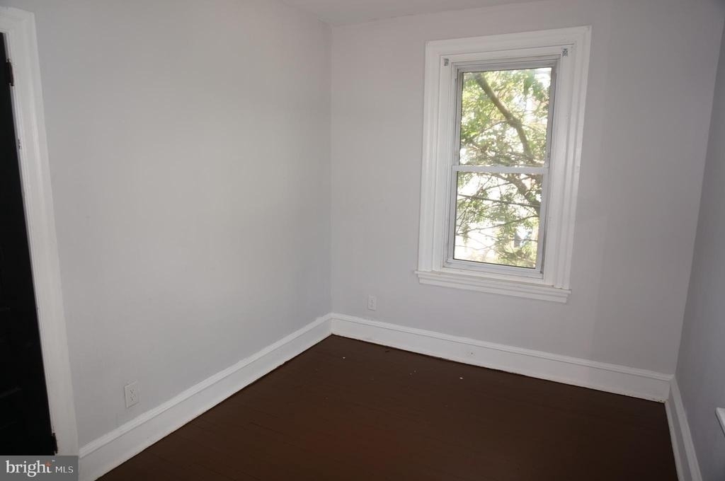 124 Knox Street - Photo 8