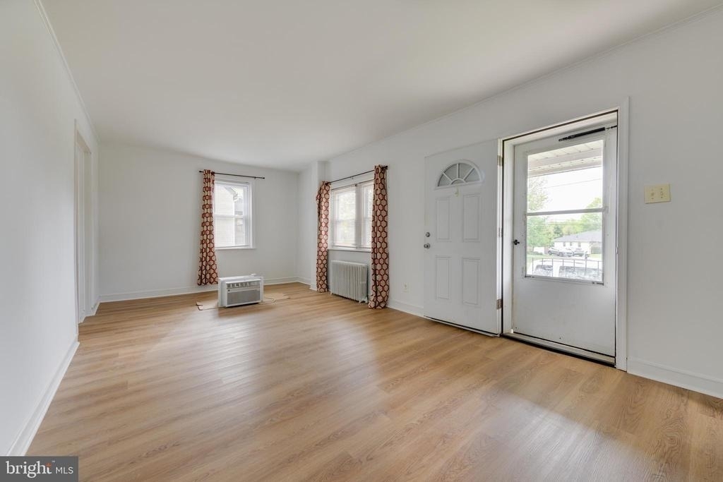429 Manor Avenue - Photo 9
