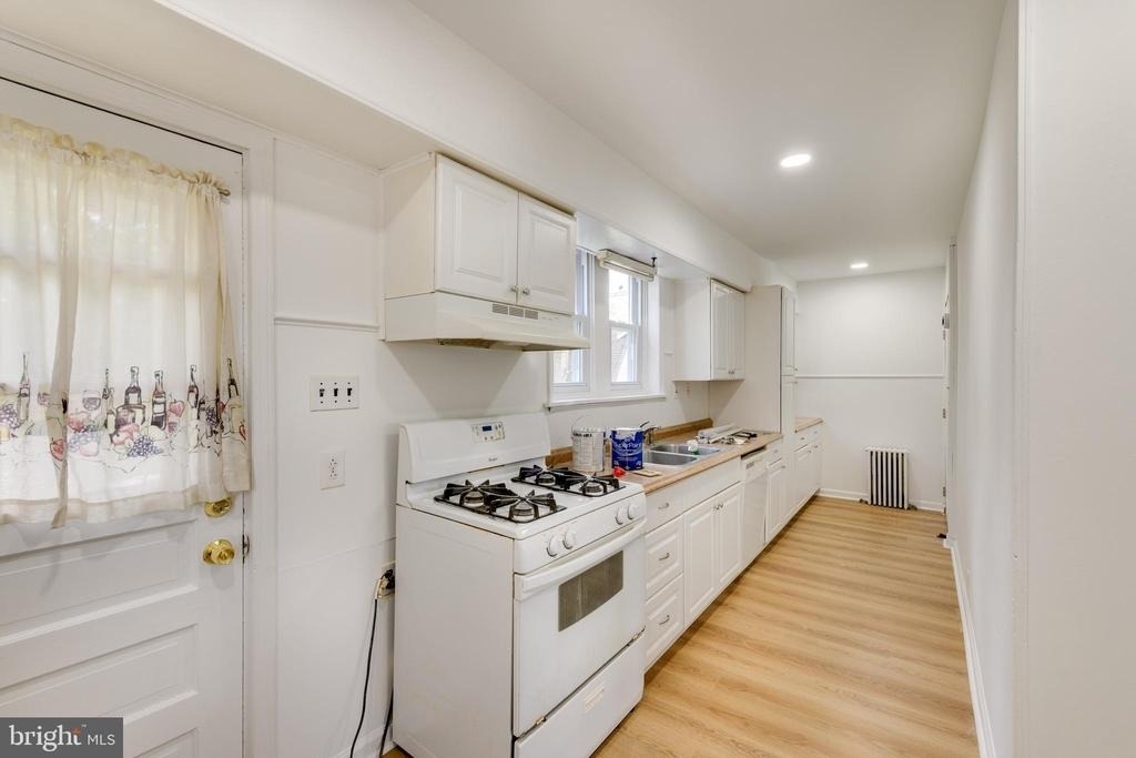 429 Manor Avenue - Photo 5