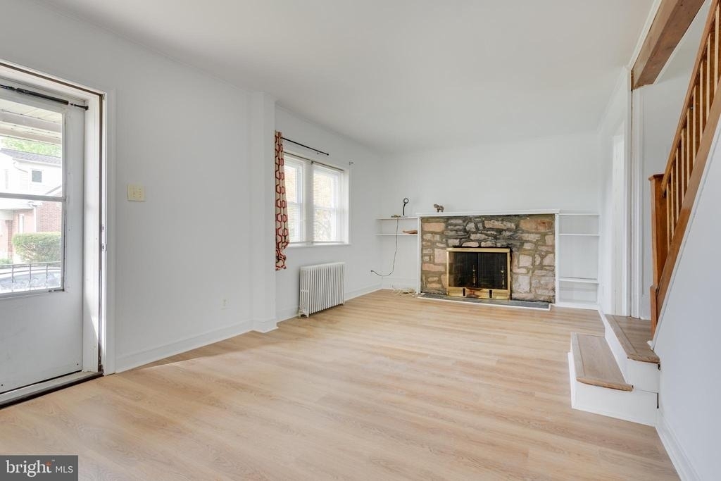 429 Manor Avenue - Photo 3
