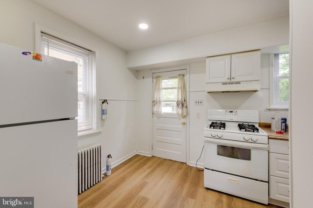 429 Manor Avenue - Photo 4