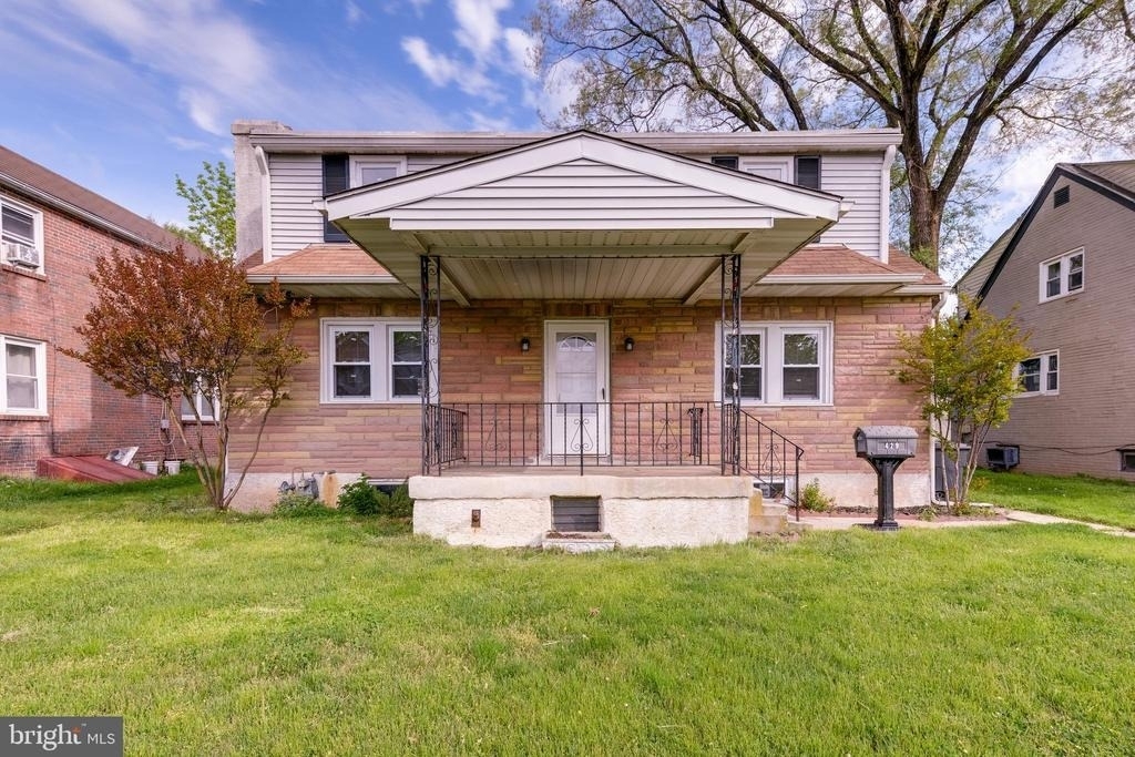 429 Manor Avenue - Photo 1