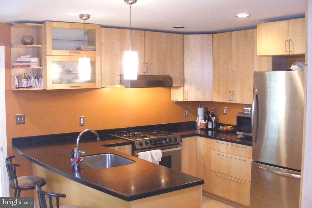 316 Locust Avenue - Photo 9