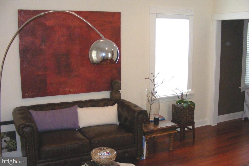 316 Locust Avenue - Photo 3