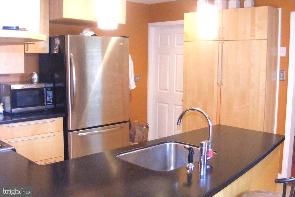 316 Locust Avenue - Photo 12