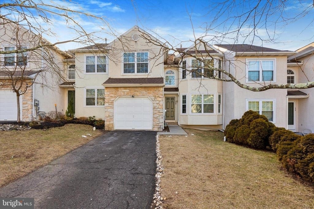 220 Primrose Lane - Photo 0