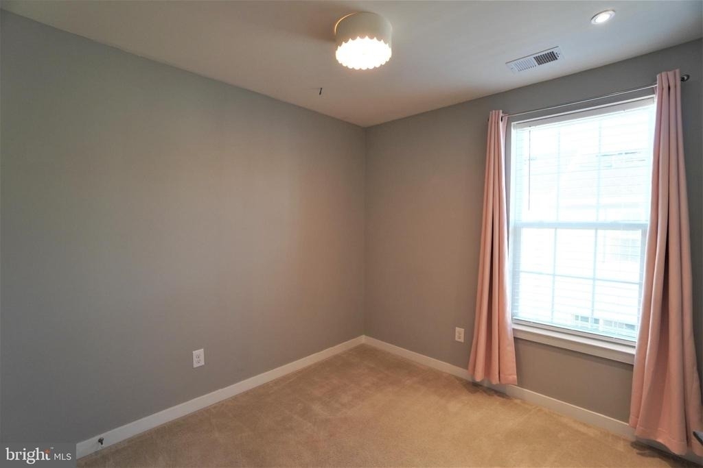6 Manchester Drive - Photo 31