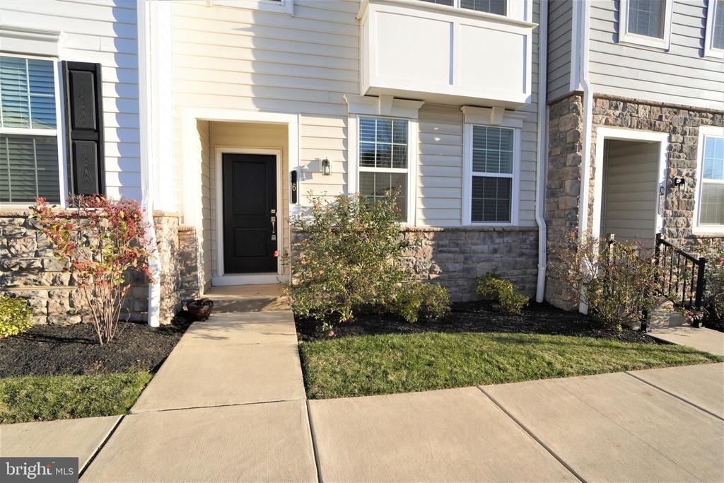 6 Manchester Drive - Photo 2
