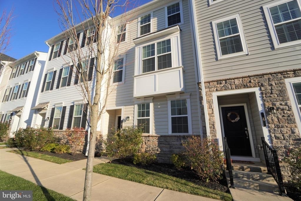 6 Manchester Drive - Photo 1