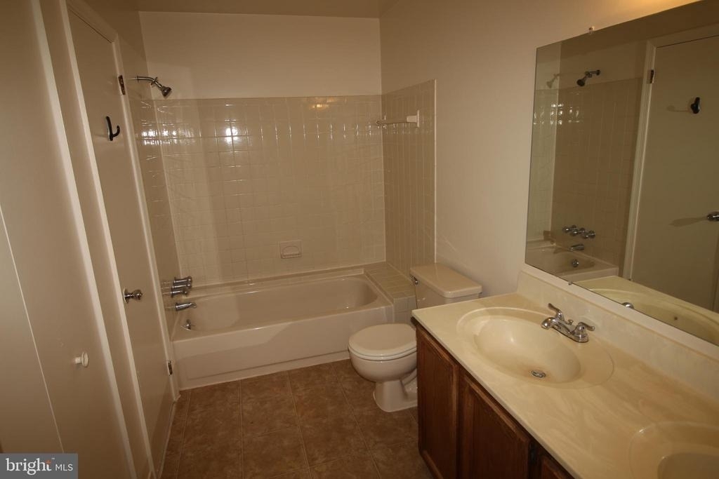 2437 Norrington - Photo 9