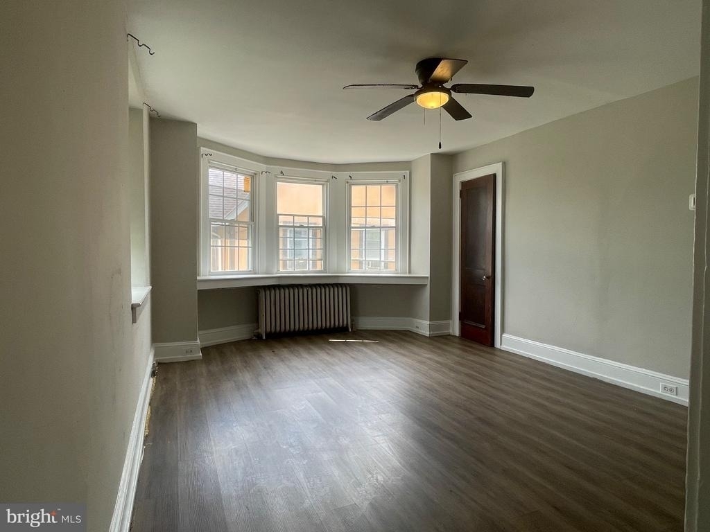 16 Windsor Avenue - Photo 3