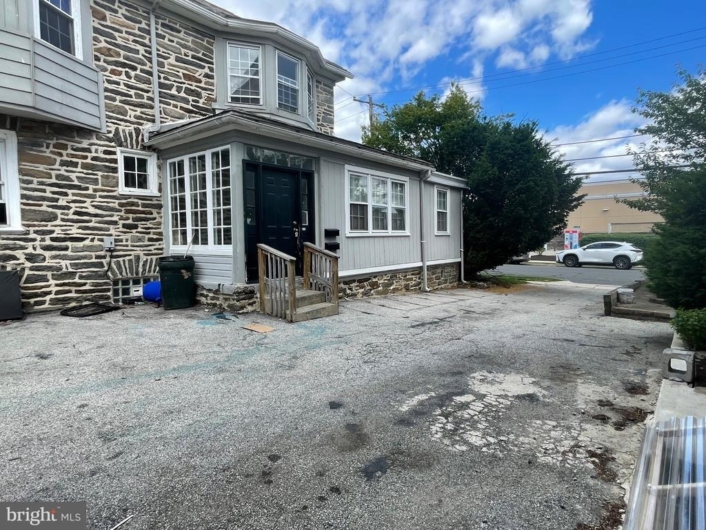 16 Windsor Avenue - Photo 0