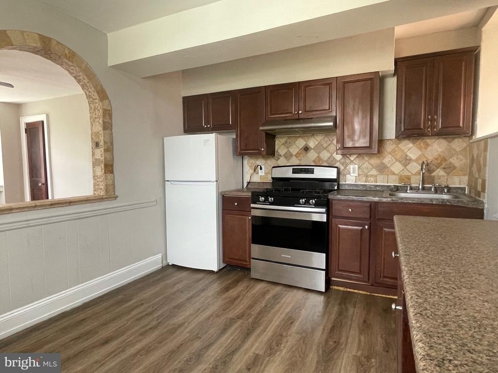 16 Windsor Avenue - Photo 8