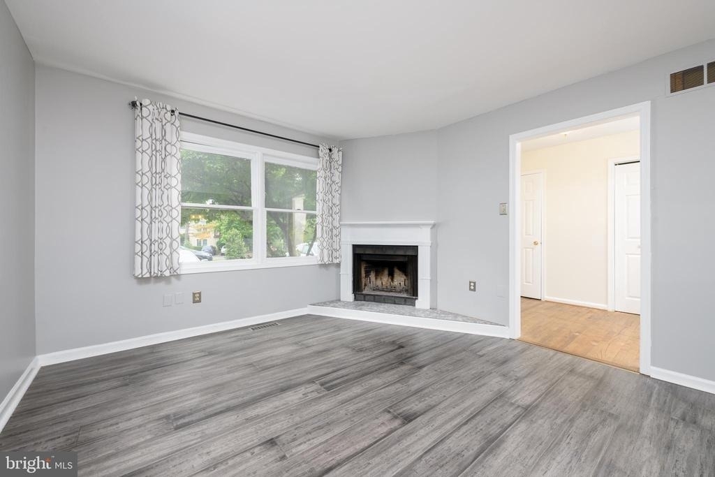 77 Bunker Hill Court - Photo 5