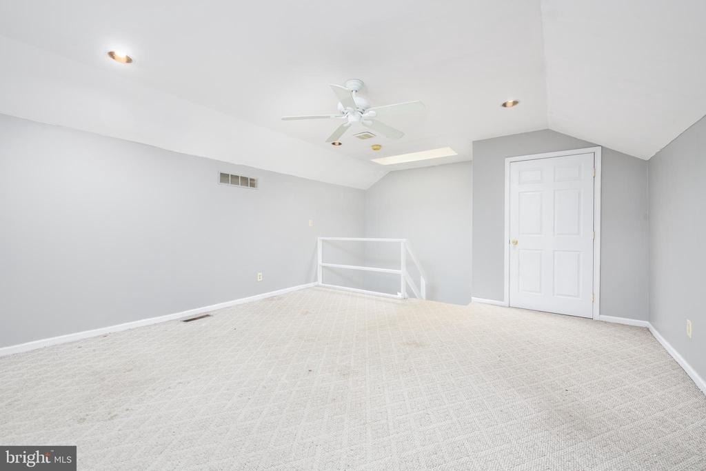 77 Bunker Hill Court - Photo 9