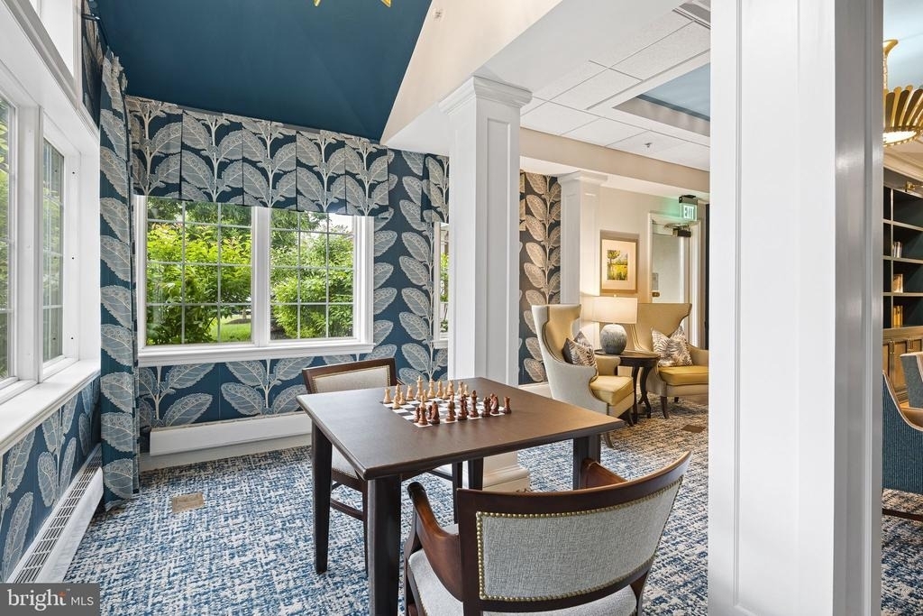 301 Victoria Gardens Drive - Photo 10