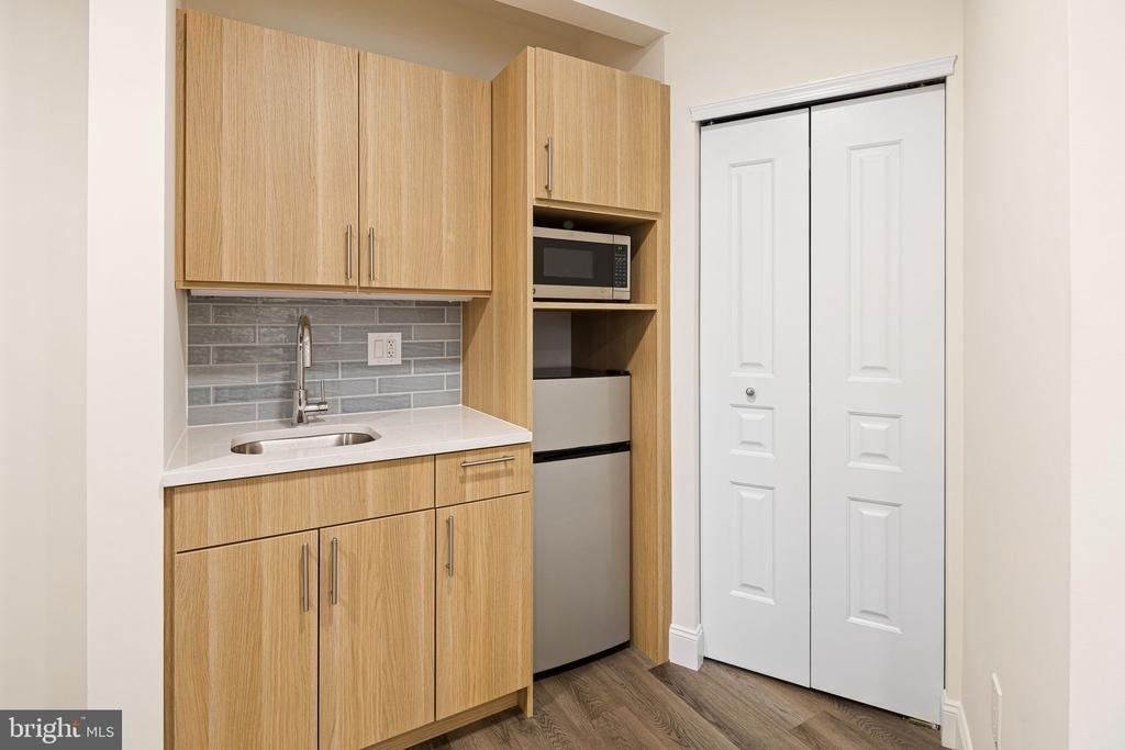 301 Victoria Gardens Drive - Photo 44