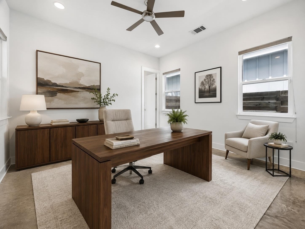 610 W 33rd St - Photo 8