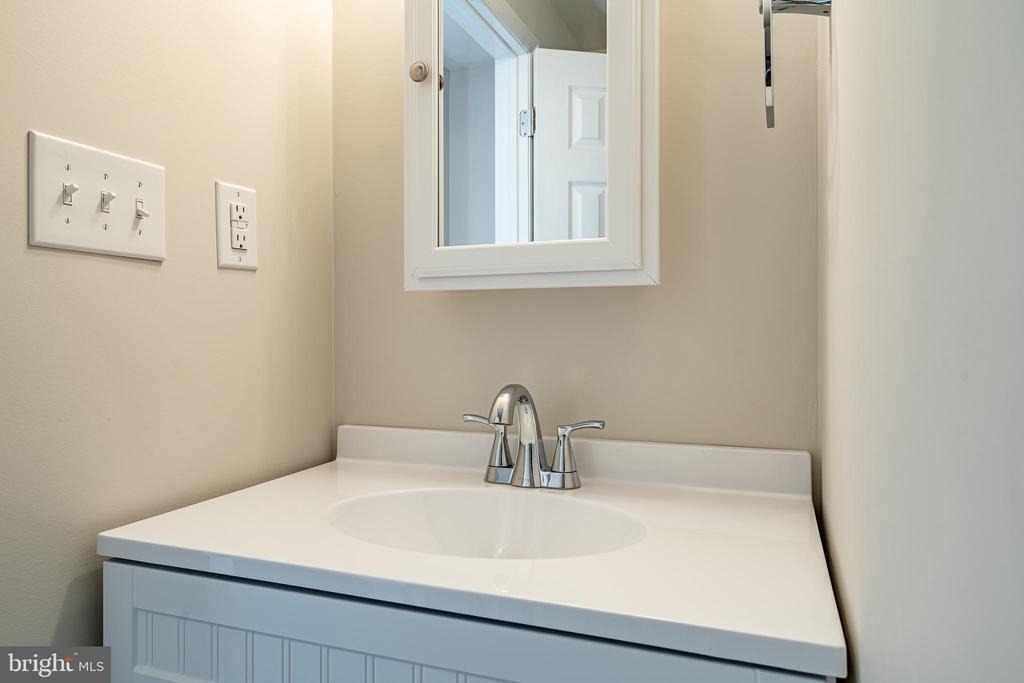 222 3rd Avenue - Photo 18