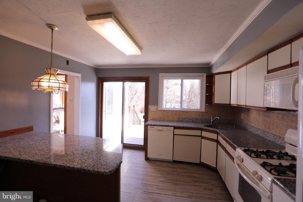 1443 Valley Forge Road - Photo 12