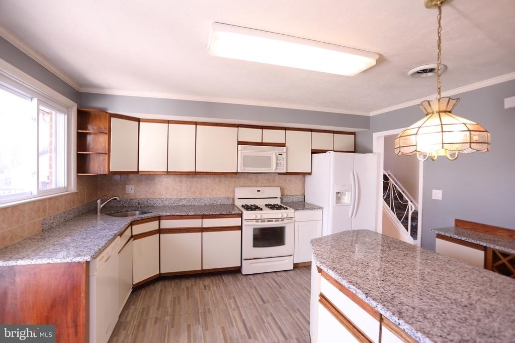 1443 Valley Forge Road - Photo 11