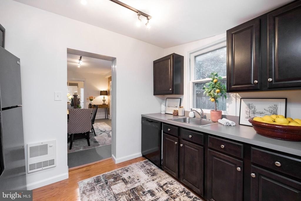 16 W Miner Street - Photo 11