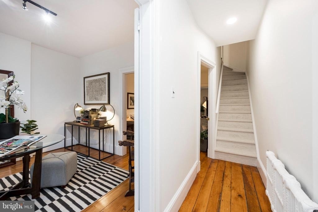 16 W Miner Street - Photo 3