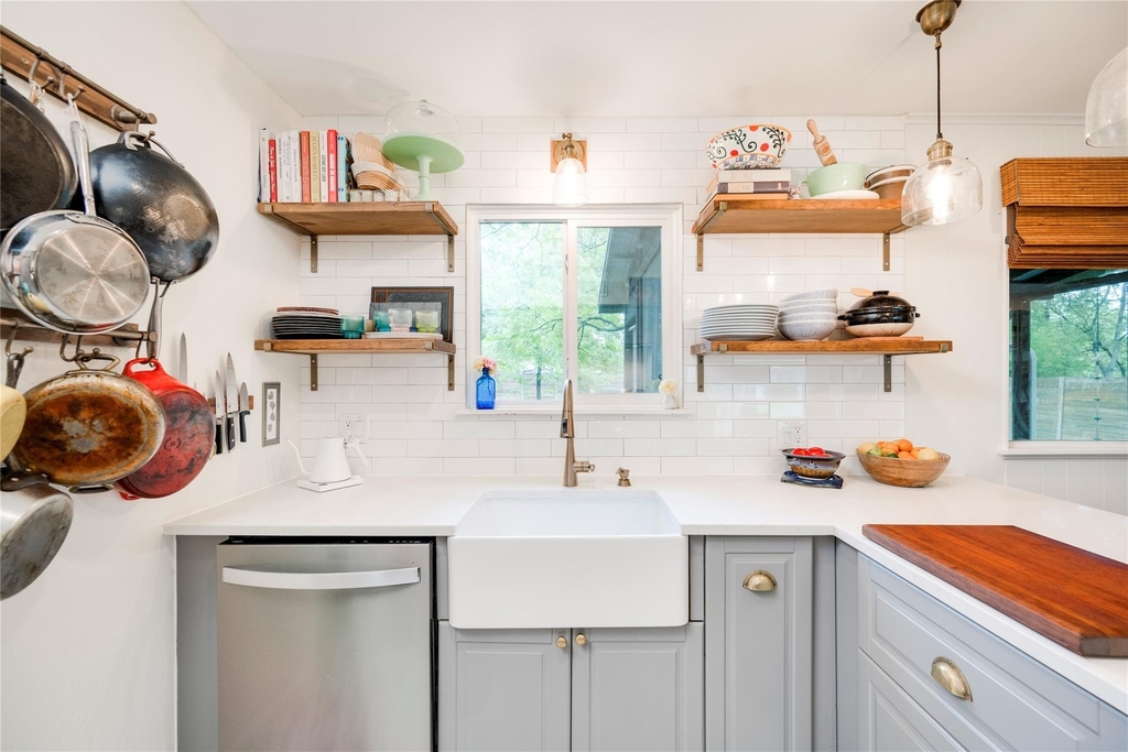 406 Arbor Ln - Photo 11