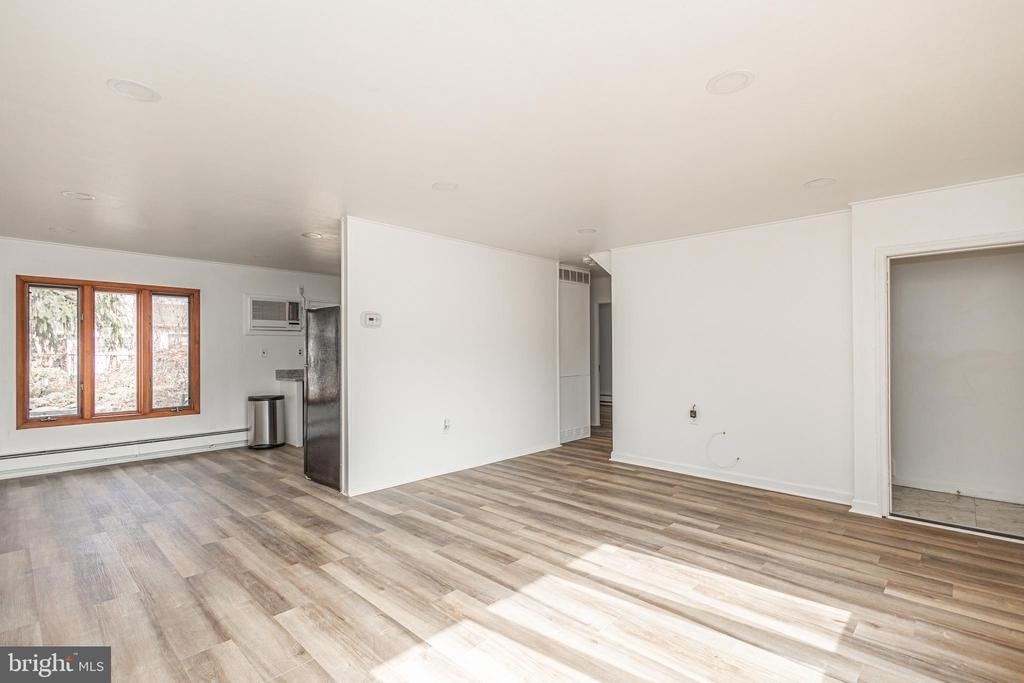 131 Hedge Road - Photo 4