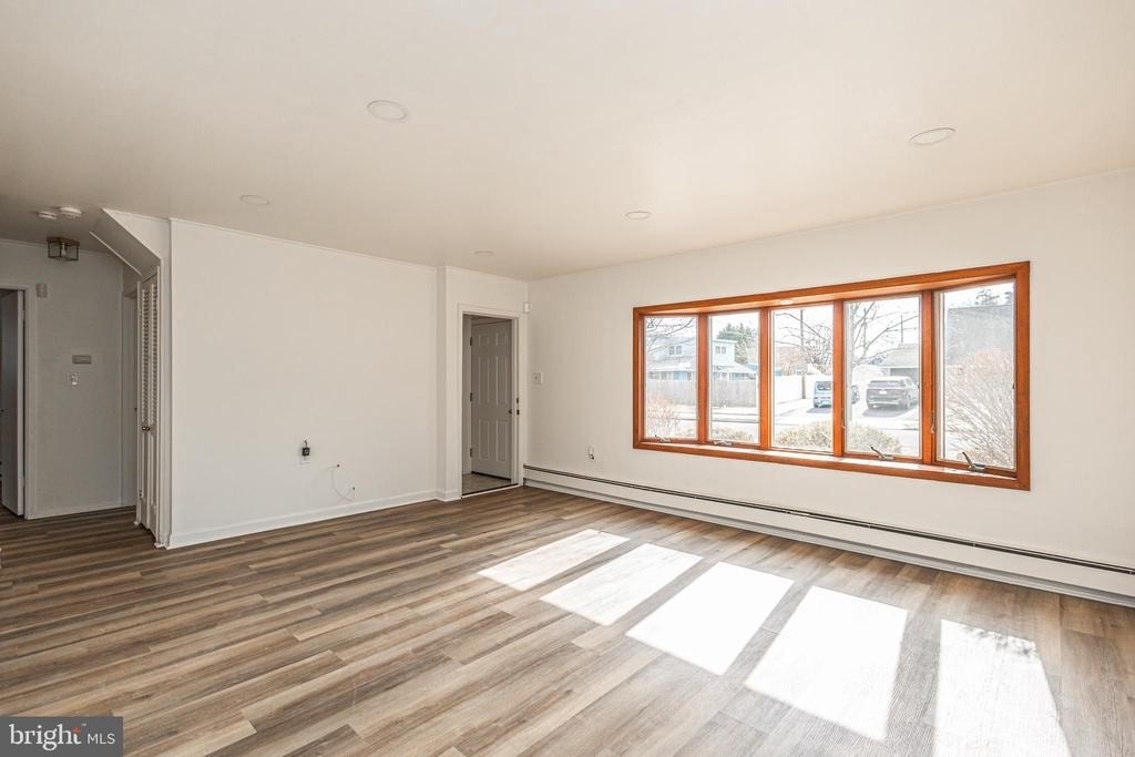 131 Hedge Road - Photo 3