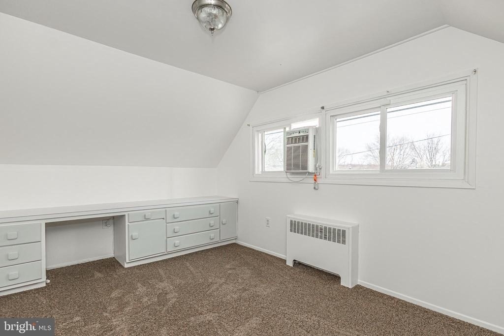 131 Hedge Road - Photo 13