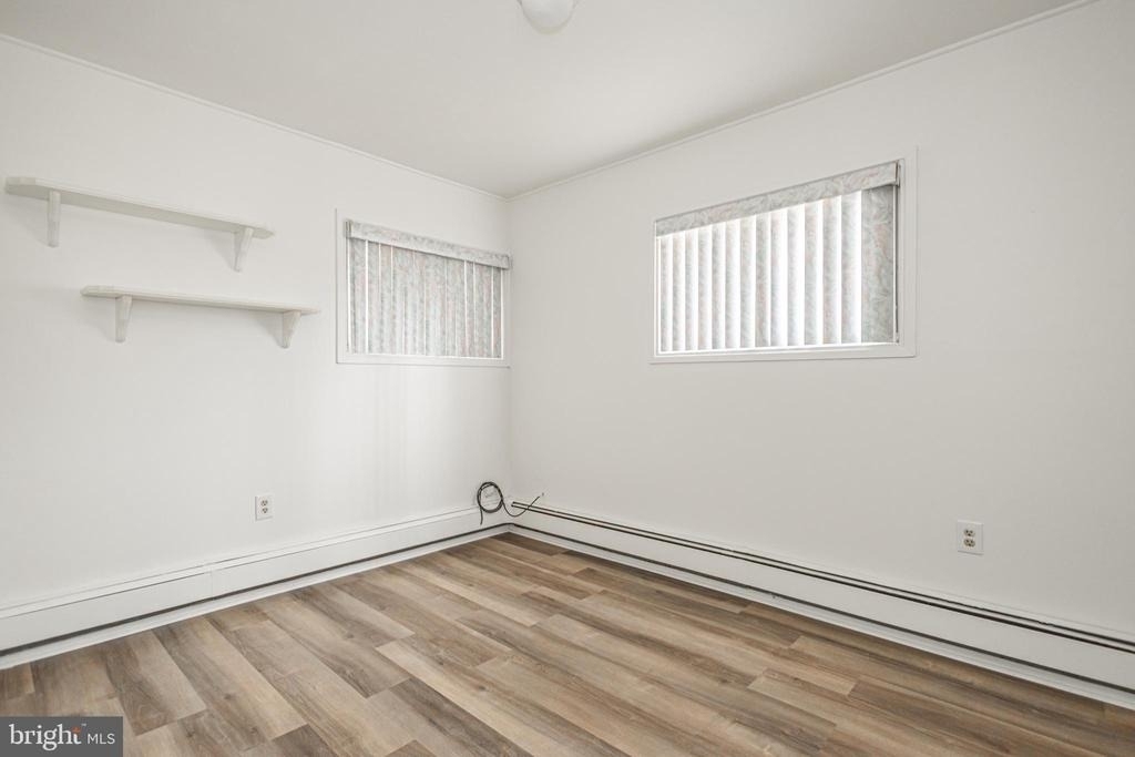 131 Hedge Road - Photo 11