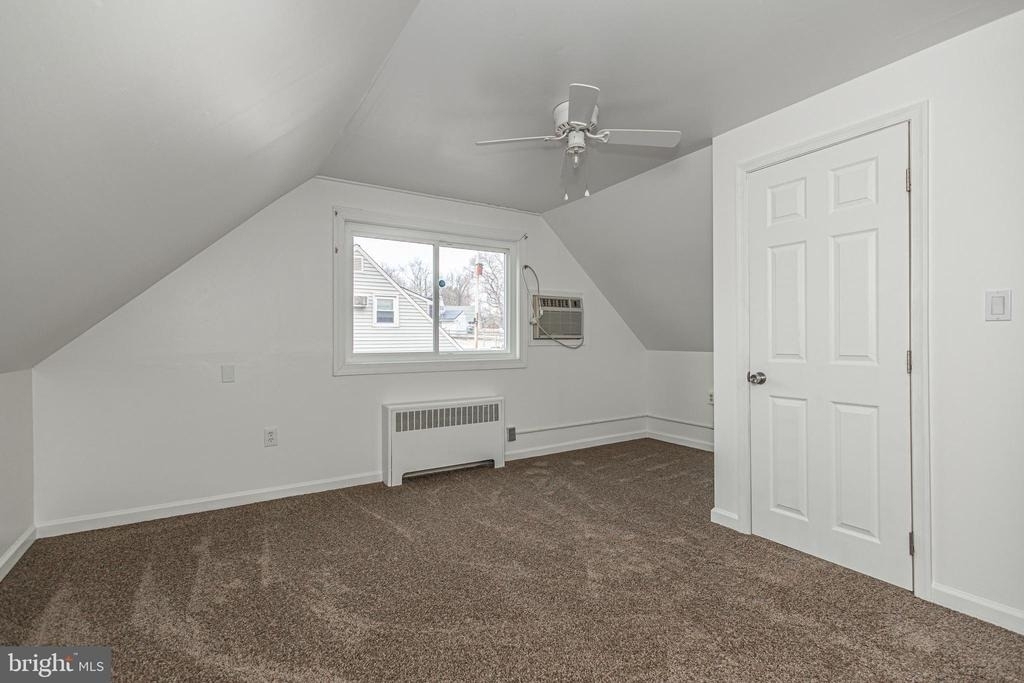 131 Hedge Road - Photo 17