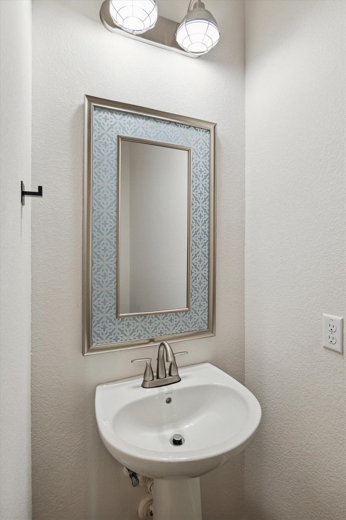 2105 Town Centre Dr - Photo 14