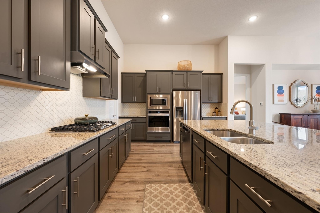 725 Millcreek Ln - Photo 9