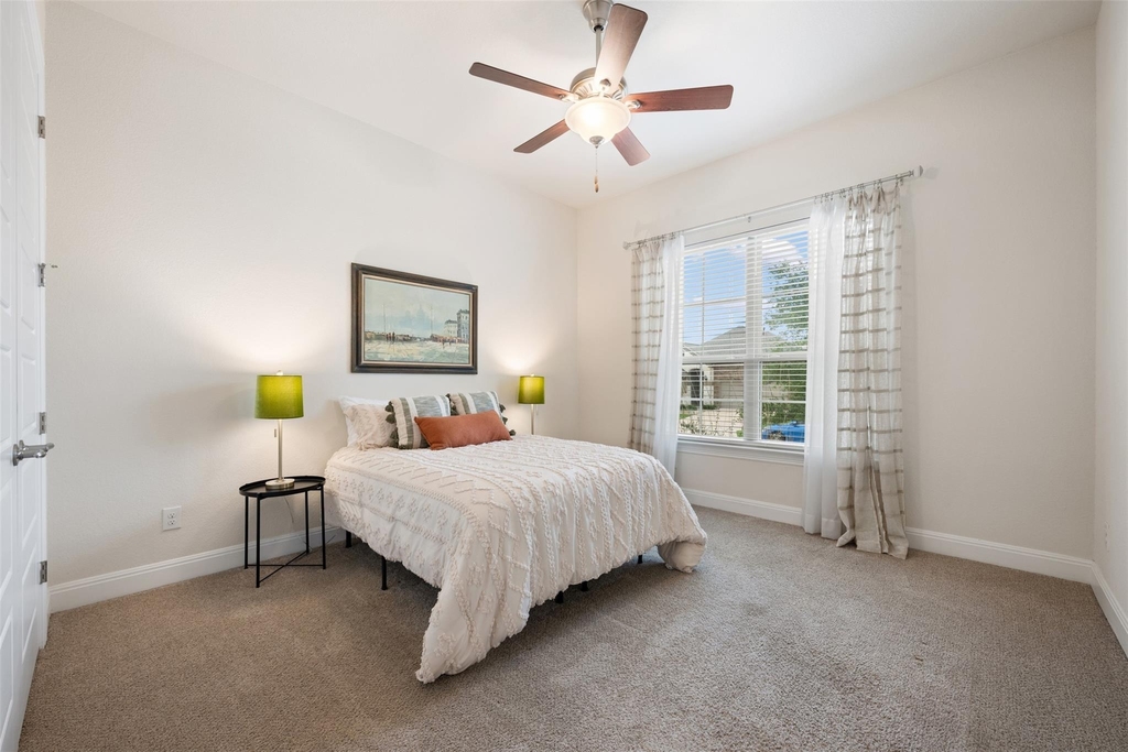 725 Millcreek Ln - Photo 25