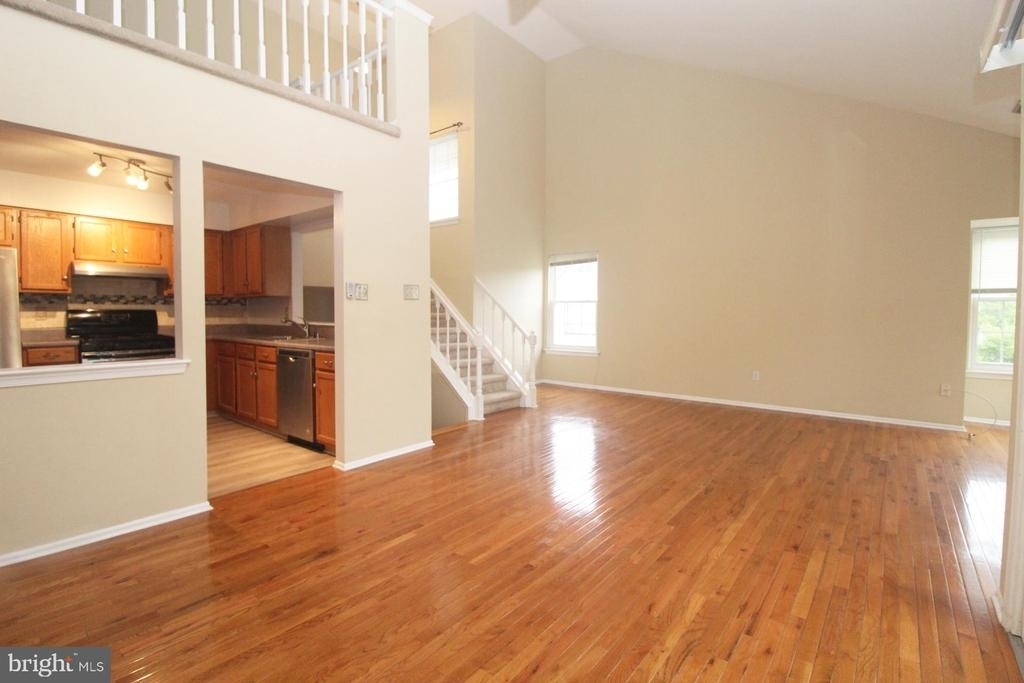 262 Andover Place - Photo 2