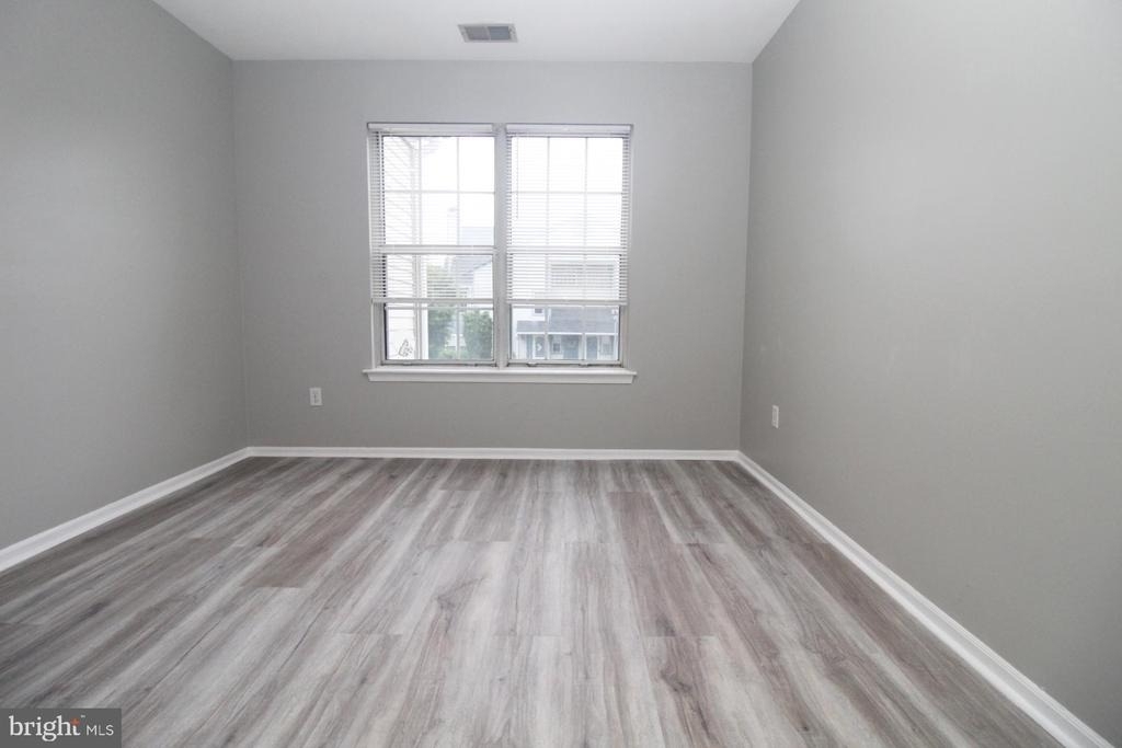 262 Andover Place - Photo 18