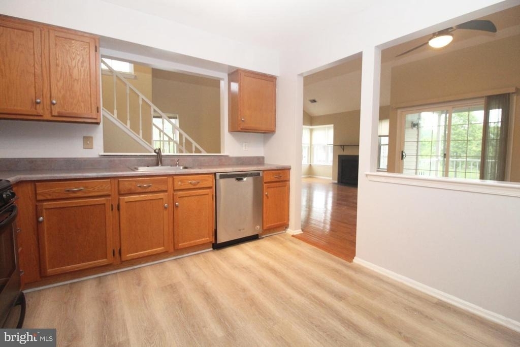 262 Andover Place - Photo 9