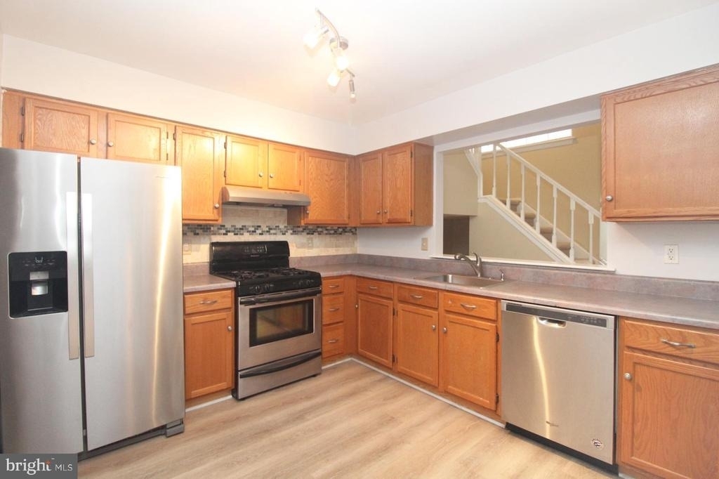 262 Andover Place - Photo 6