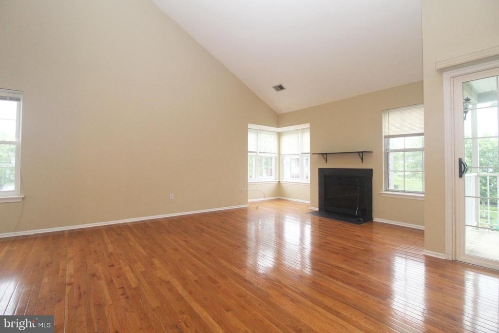 262 Andover Place - Photo 3