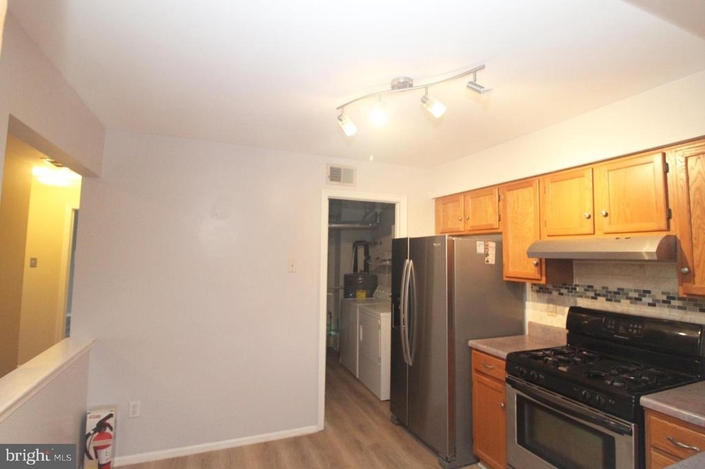 262 Andover Place - Photo 7