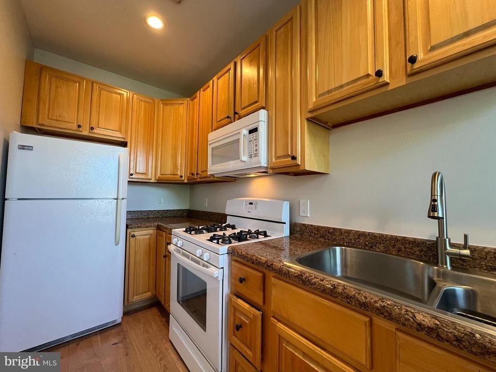 255 Mercer Street - Photo 6