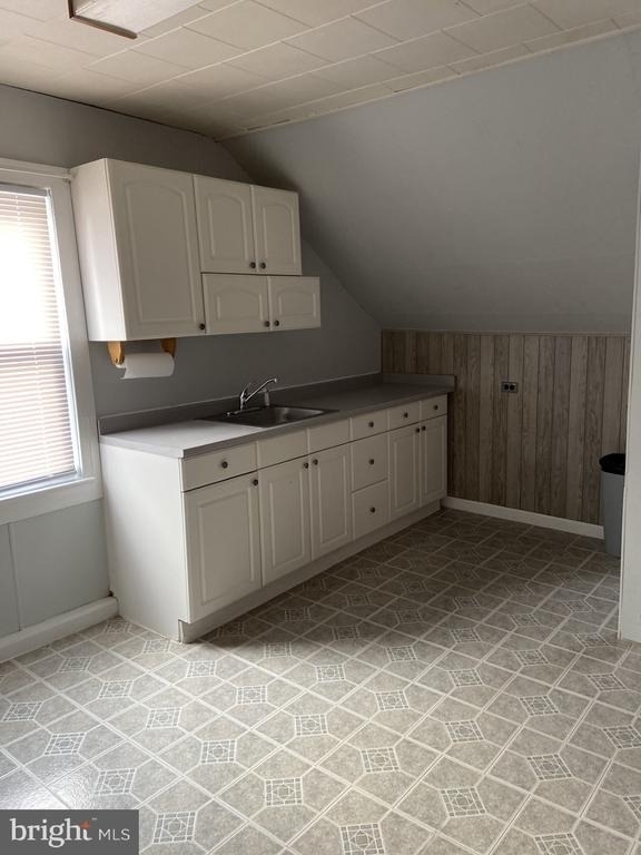 929 Johnston Avenue - Photo 10