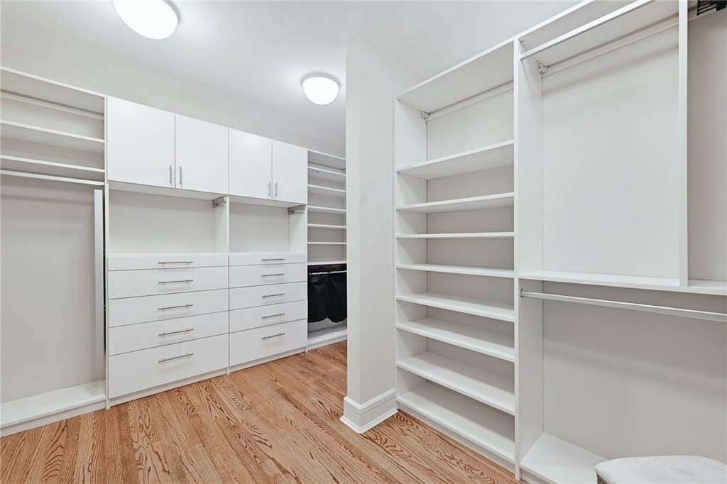 901 W 9th St - Photo 19