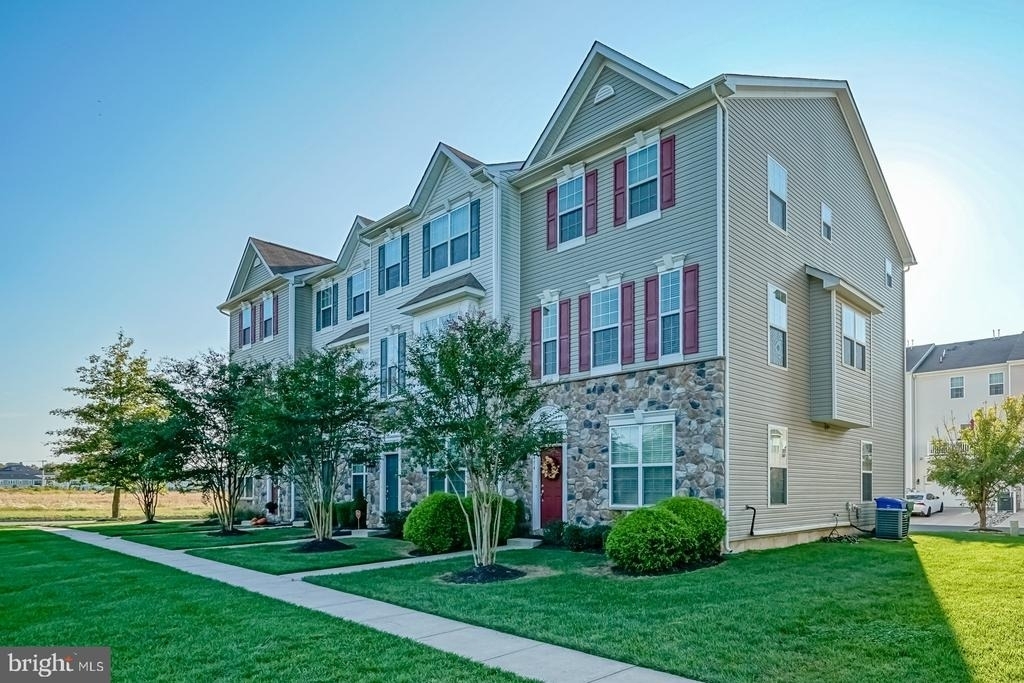 474 Aura Road - Photo 0