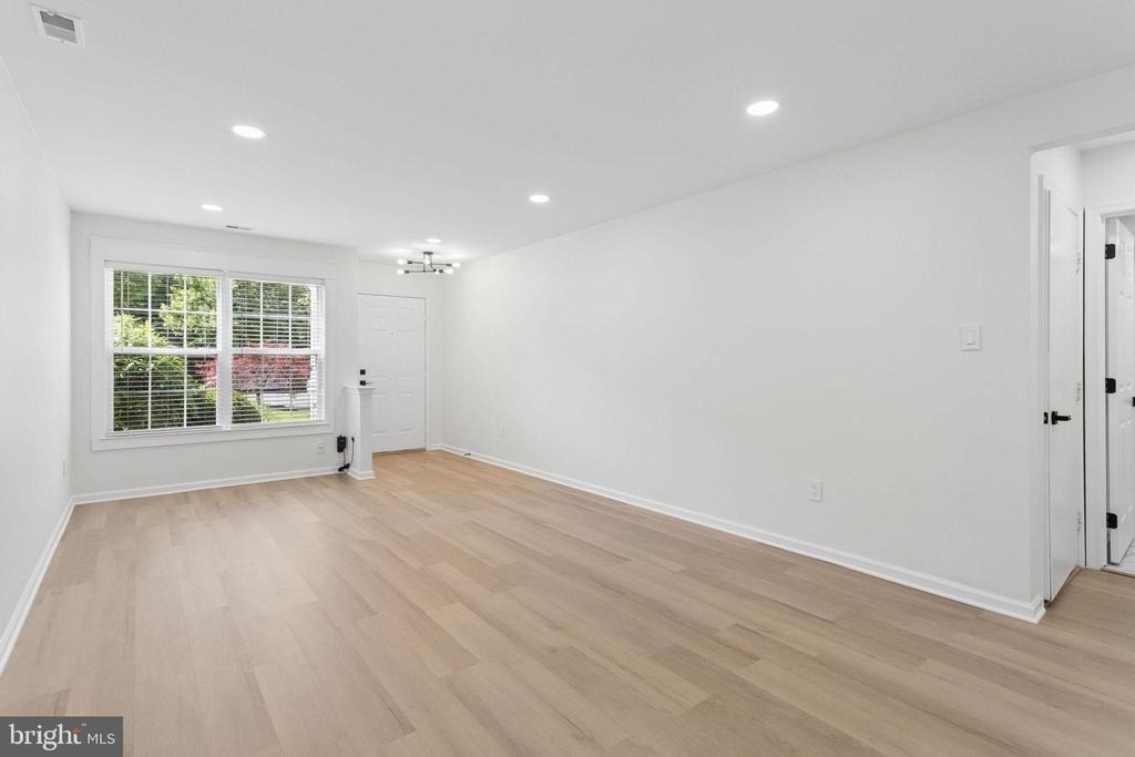 771 Barton Run Boulevard - Photo 2